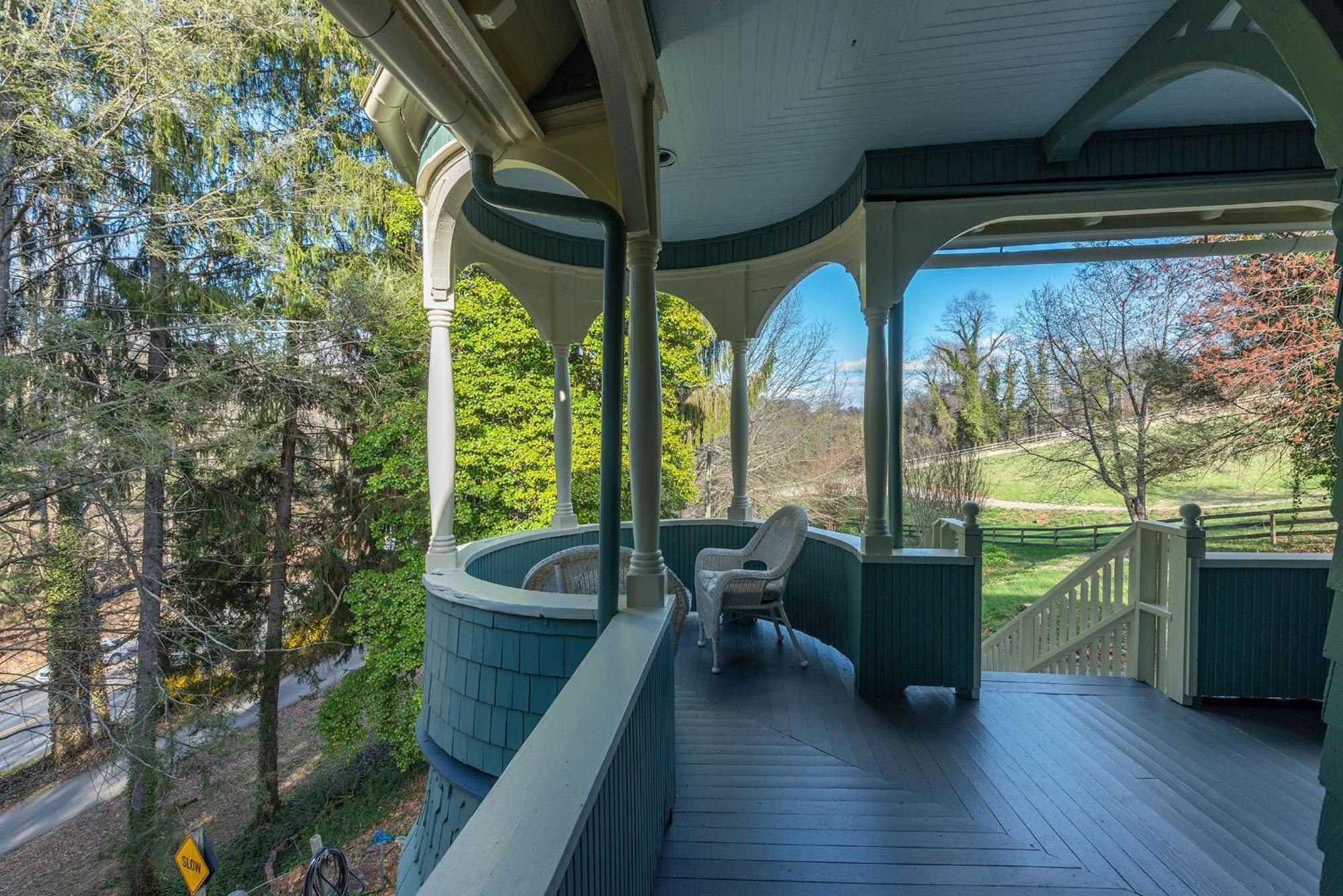 Engadine Inn And Cabins Candler Esterno foto