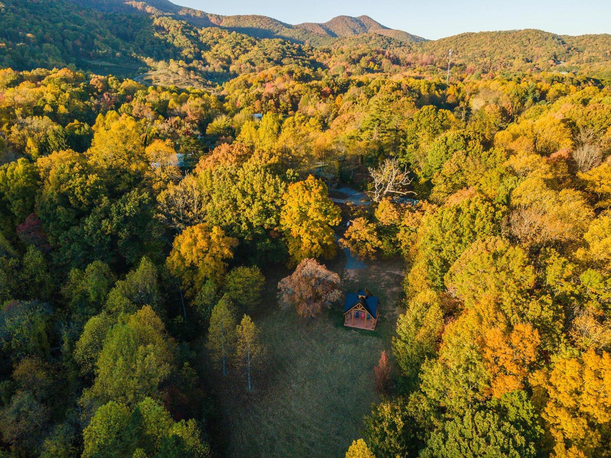 Engadine Inn And Cabins Candler Esterno foto