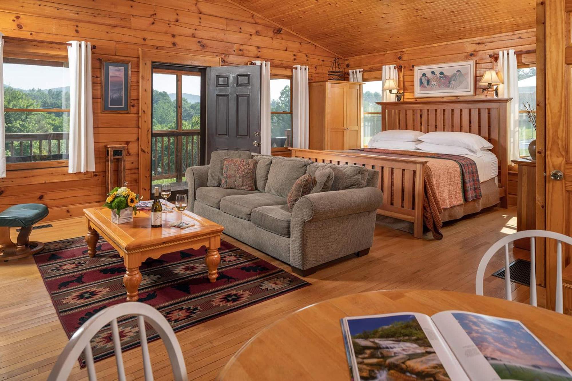 Engadine Inn And Cabins Candler Esterno foto