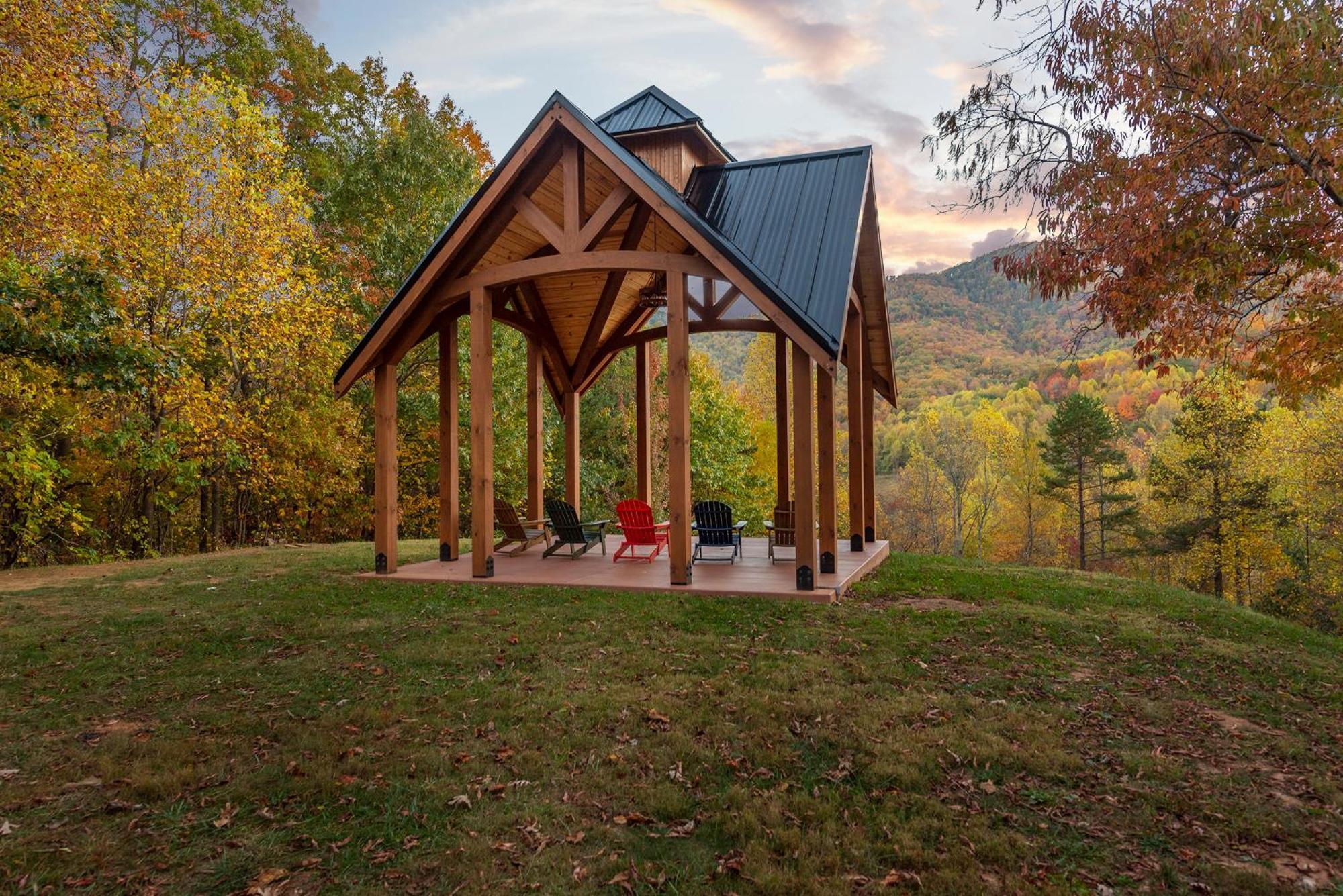 Engadine Inn And Cabins Candler Esterno foto
