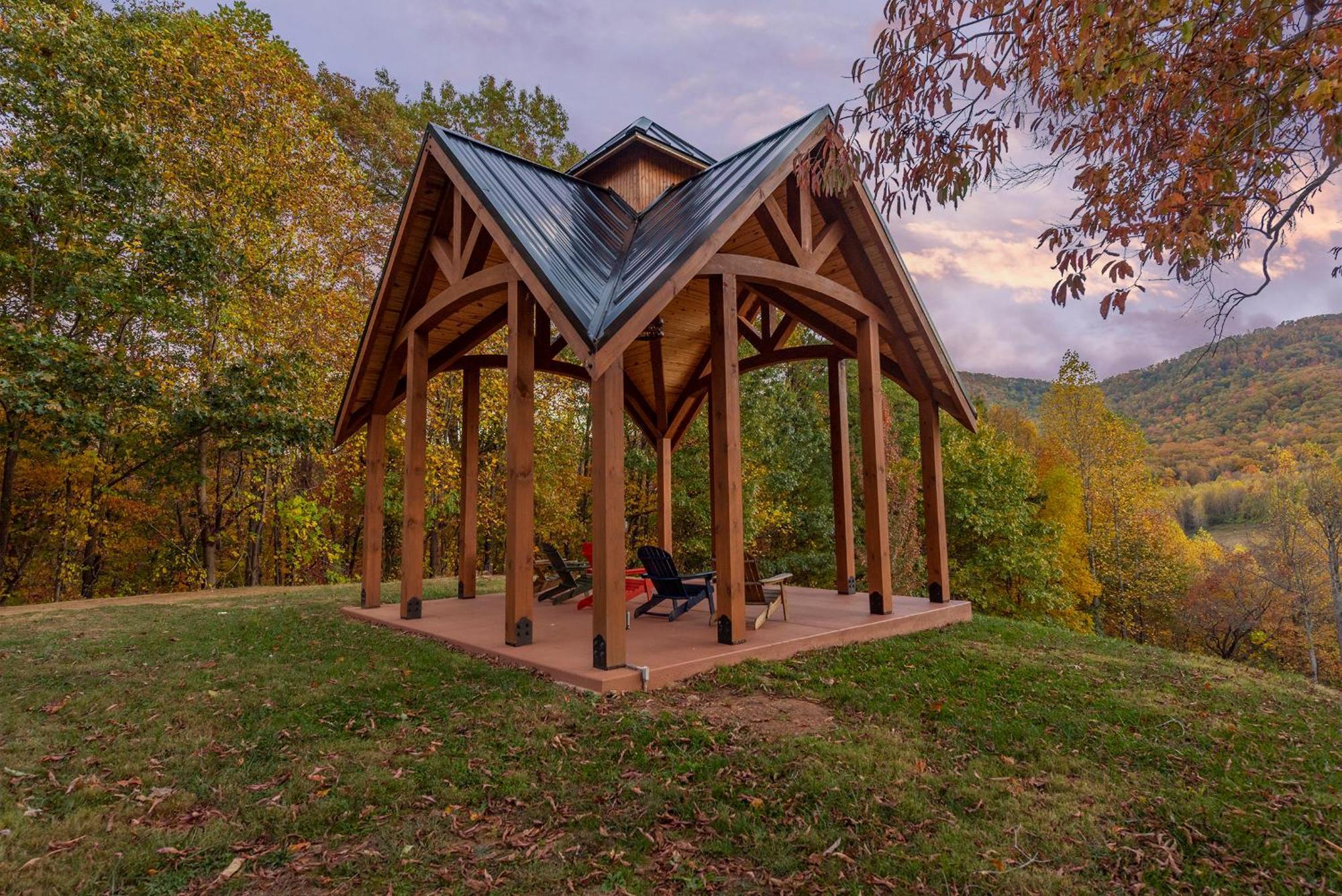 Engadine Inn And Cabins Candler Esterno foto